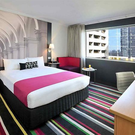 Mercure Melbourne Treasury Gardens Værelse billede