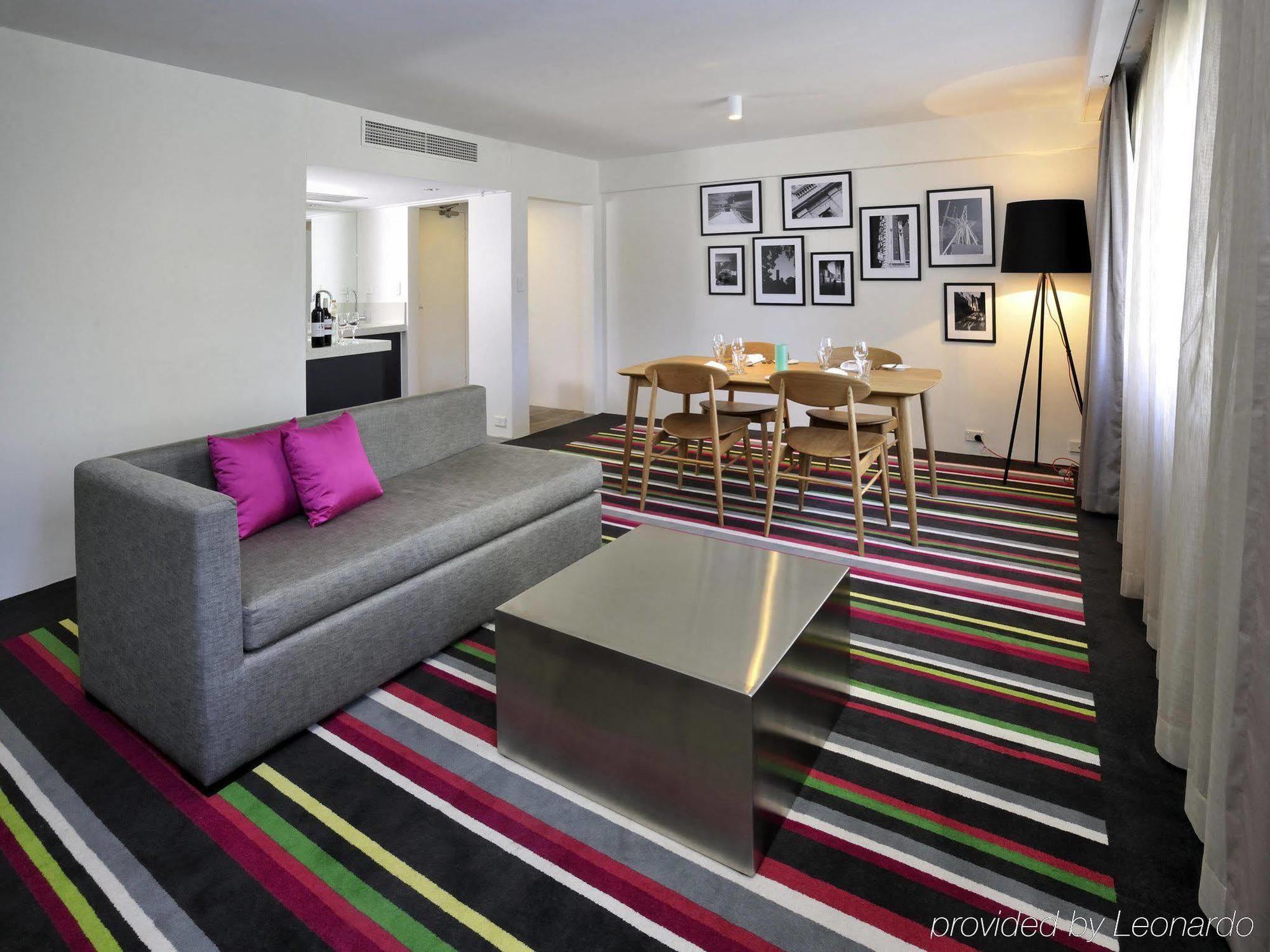 Mercure Melbourne Treasury Gardens Eksteriør billede