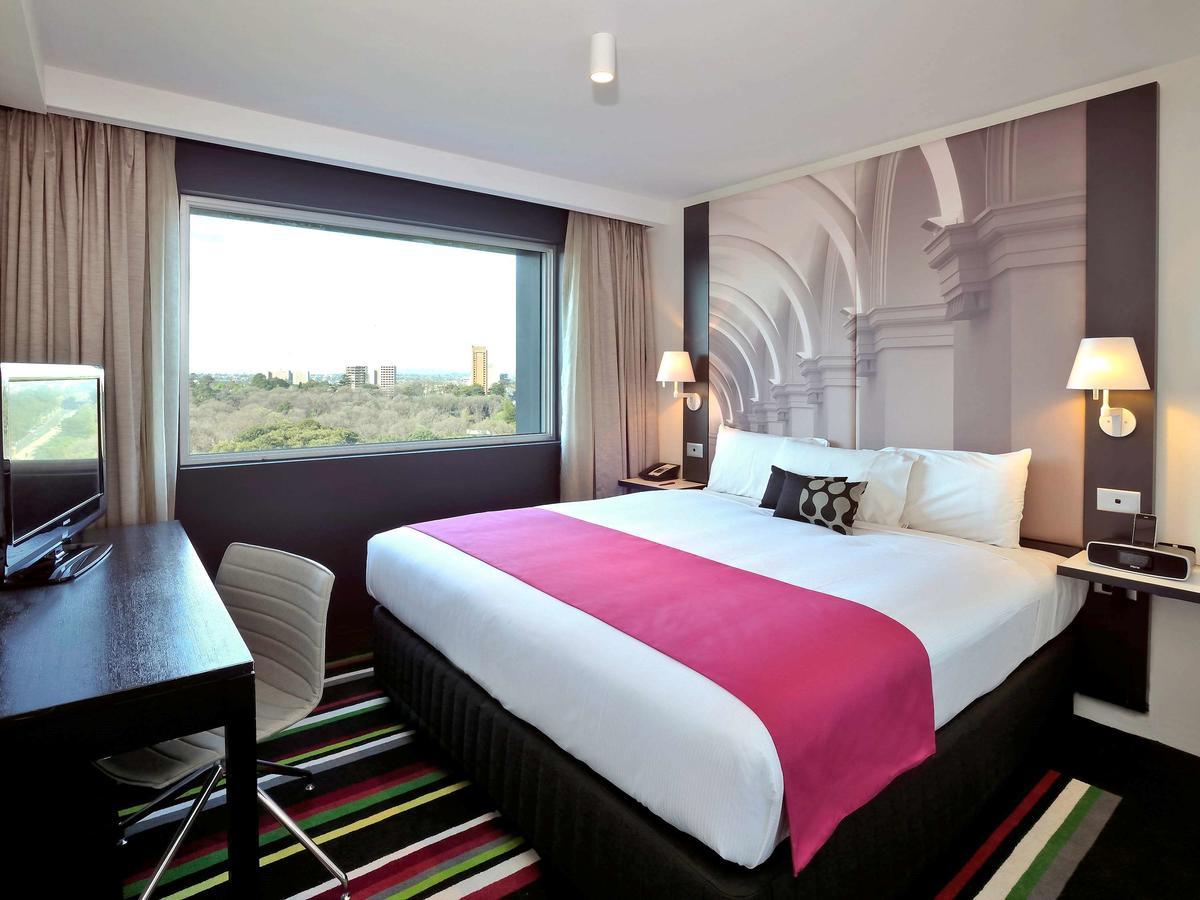 Mercure Melbourne Treasury Gardens Eksteriør billede