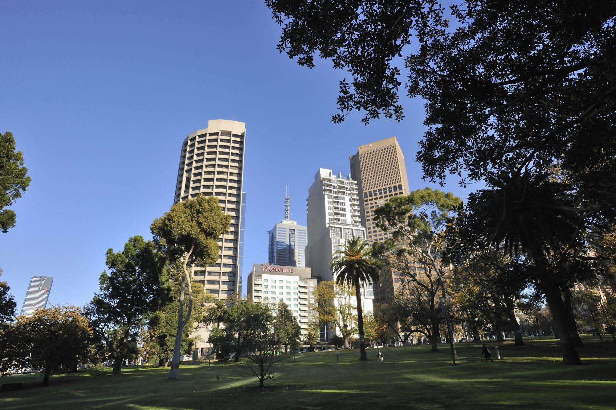 Mercure Melbourne Treasury Gardens Eksteriør billede