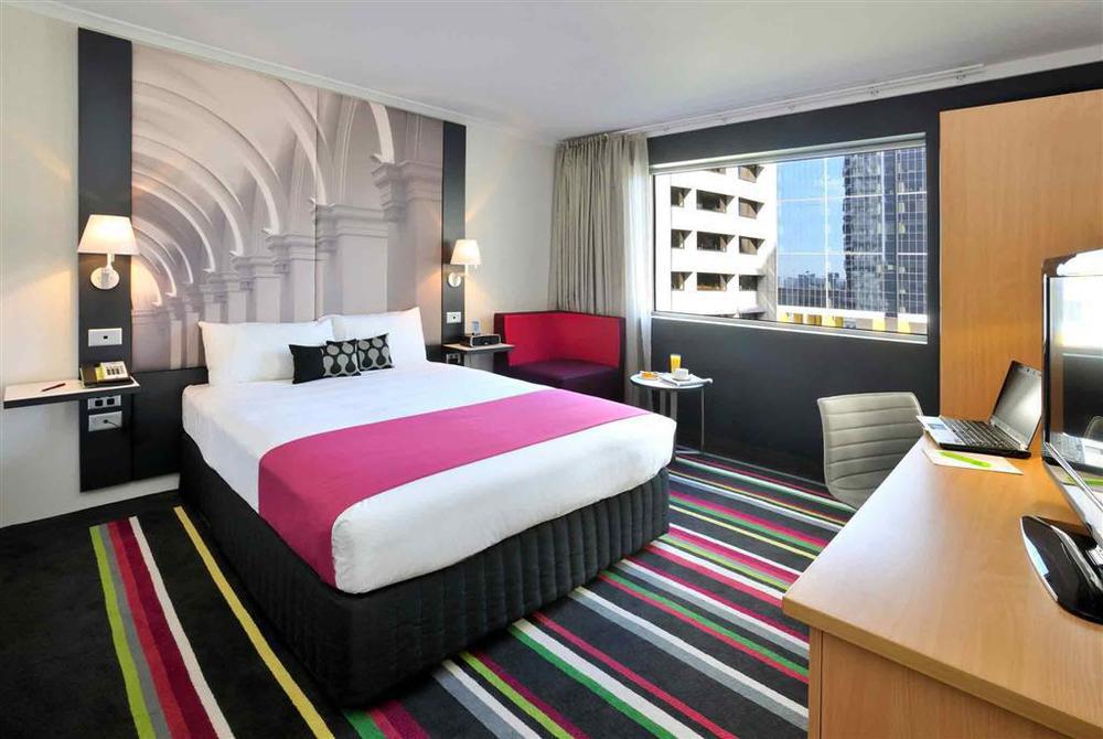 Mercure Melbourne Treasury Gardens Værelse billede